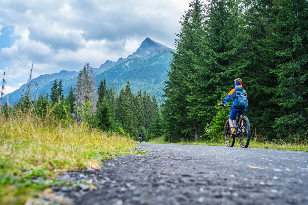 Cykloteambuilding pod Tatrami – e-bike okruh Podbanské – Hybe pre firemné skupiny